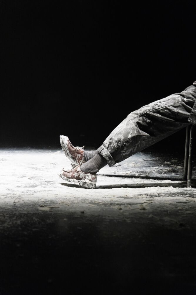 La coulée - Cie La Friche

• Julien Ladenburger - auteur & interprète
• Victor KASTEL  - création sonore & réalisation scénographie
• Zoé Petrignet - Création costume

production & diffusion AY-ROOP