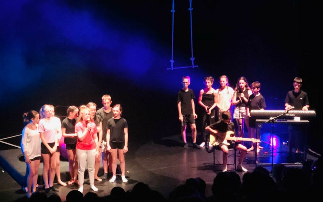 Spectacle de la classe cirque du collège de Nexon